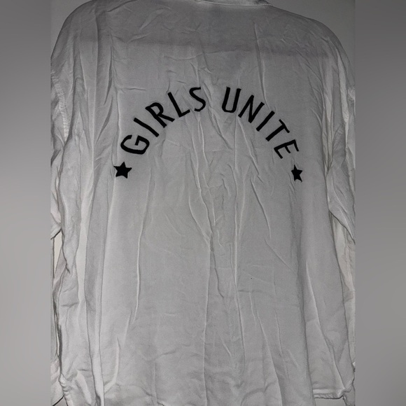 H&M White Button-Up Shirt with 'GIRL PWR' Pocket - Picture 3 of 3